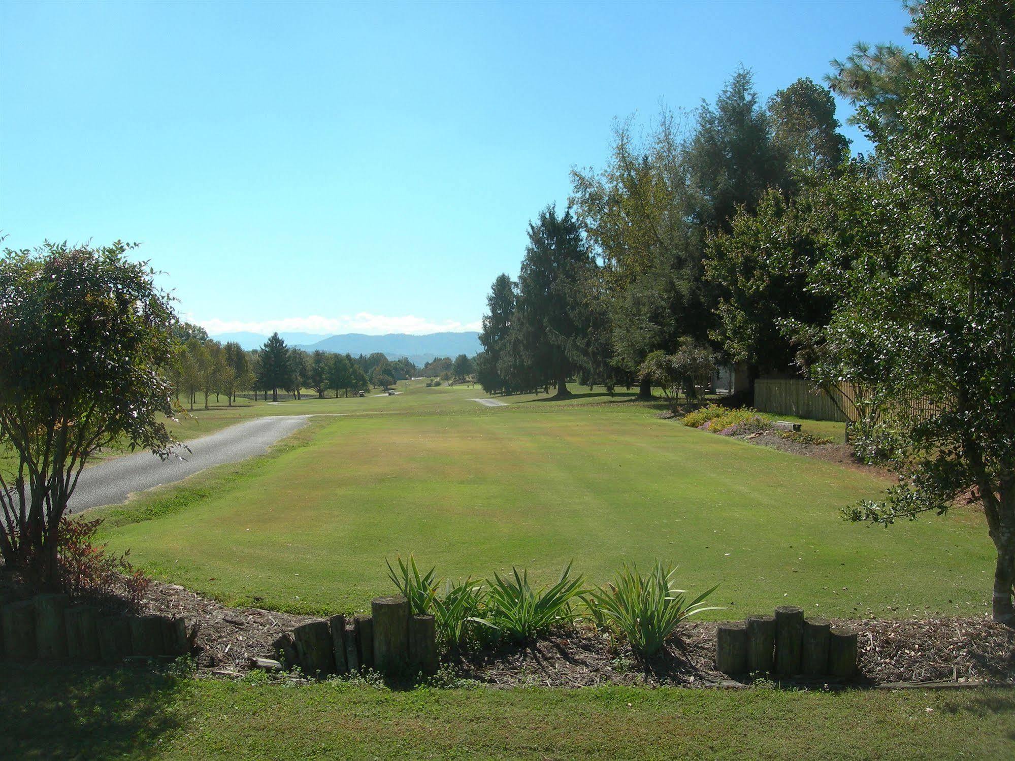 Baneberry Golf And Resort エクステリア 写真